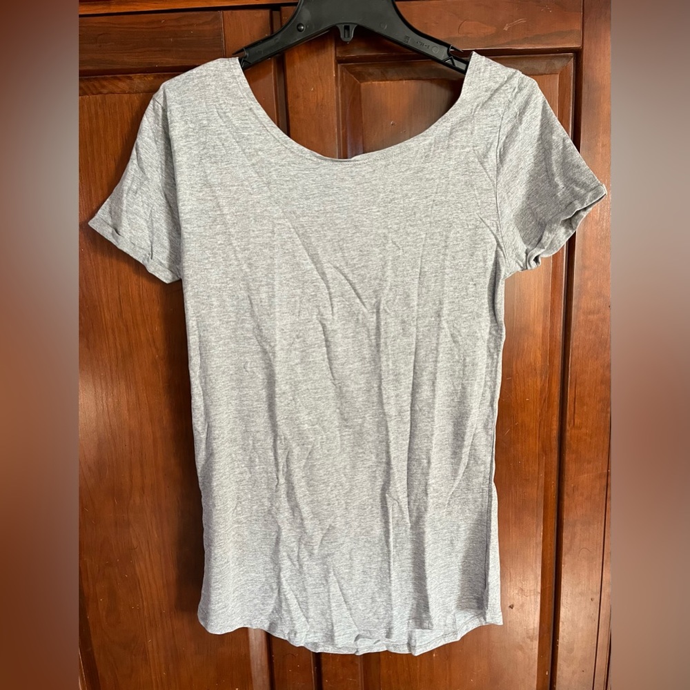 Grey women’s t shirt